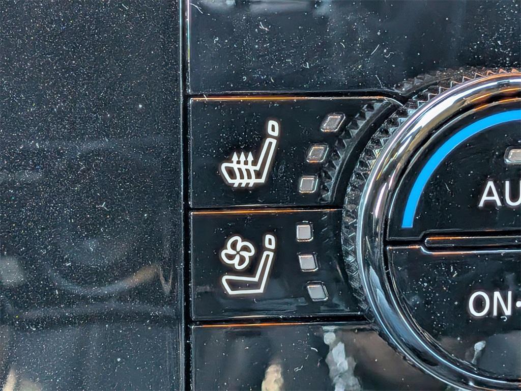 new 2025 Nissan Pathfinder car, priced at $48,510