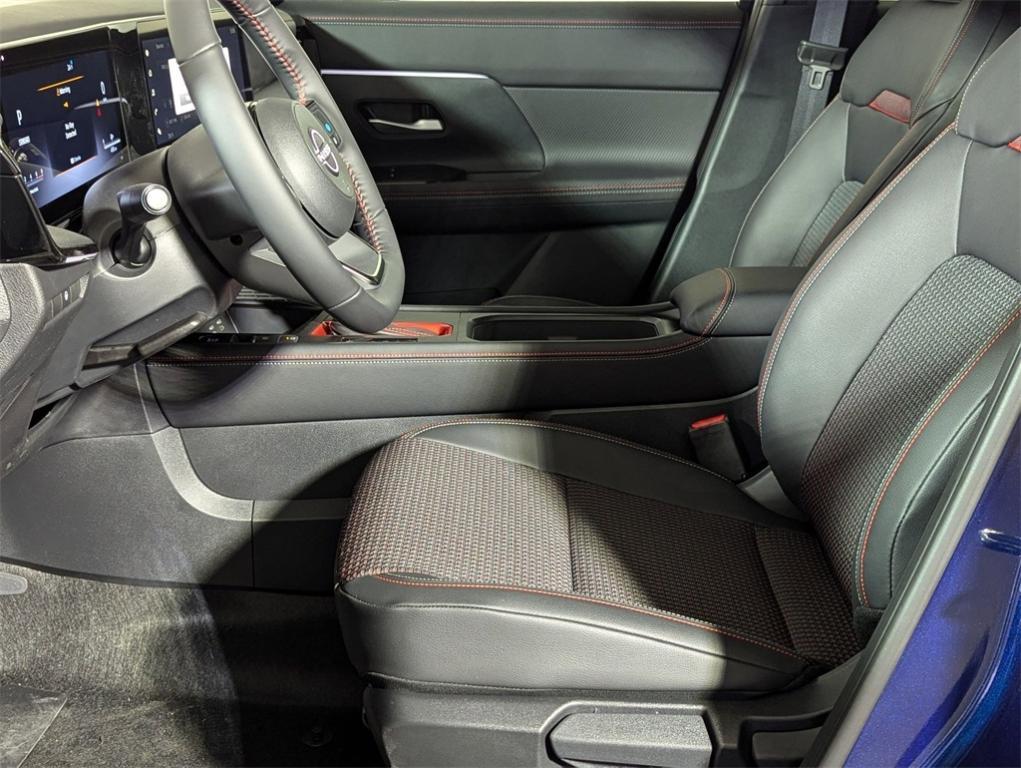 new 2025 Nissan Kicks car, priced at $28,541