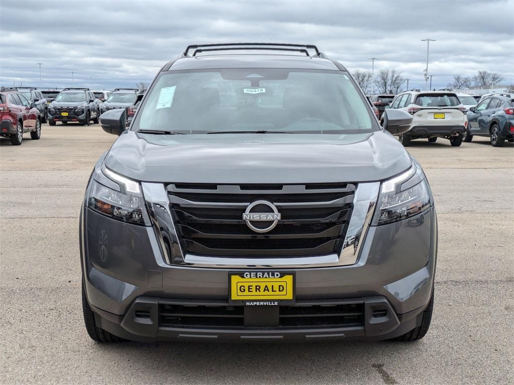 new 2025 Nissan Pathfinder car, priced at $40,086
