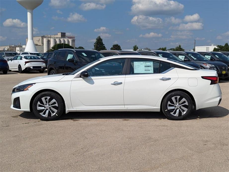 new 2024 Nissan Altima car, priced at $28,120