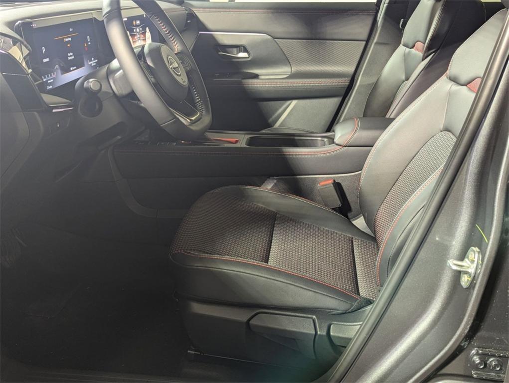 new 2025 Nissan Kicks car, priced at $27,769