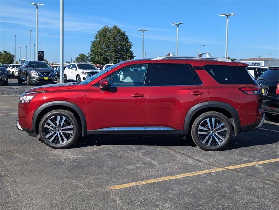 new 2024 Nissan Pathfinder car, priced at $54,725