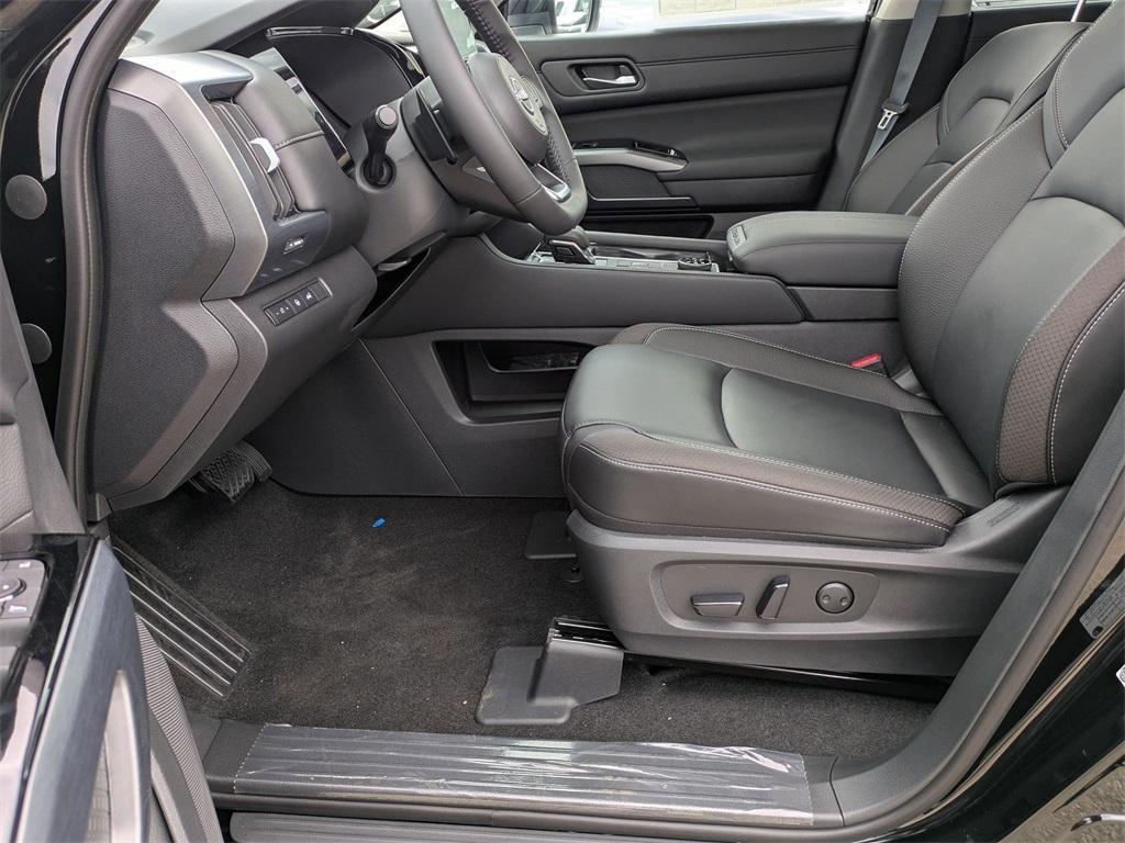 new 2025 Nissan Pathfinder car, priced at $42,918