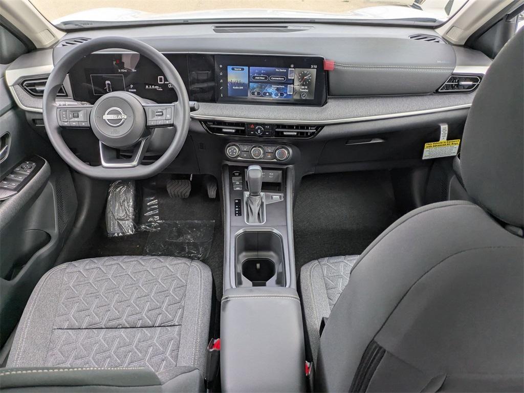 new 2025 Nissan Kicks car, priced at $27,180
