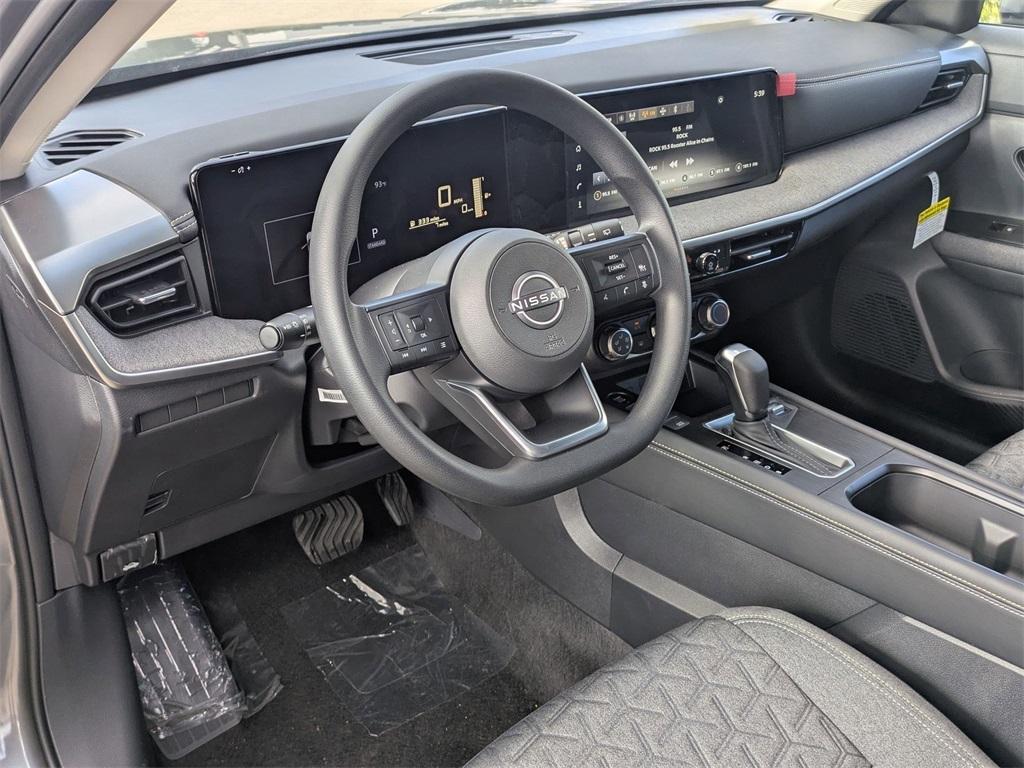 new 2025 Nissan Kicks car, priced at $24,715