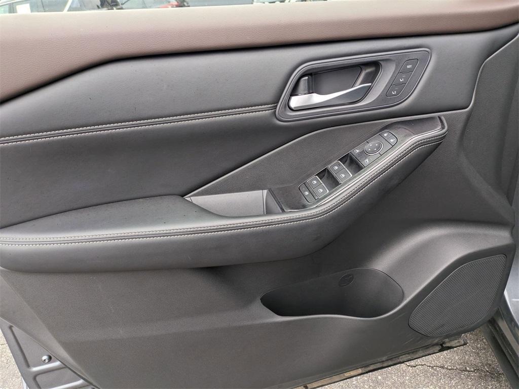 used 2023 Nissan Rogue car, priced at $29,754