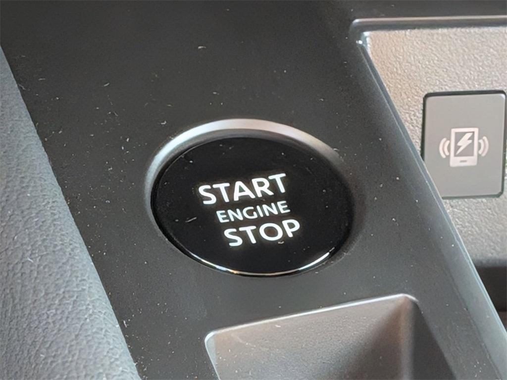 new 2025 Nissan Kicks car, priced at $26,305