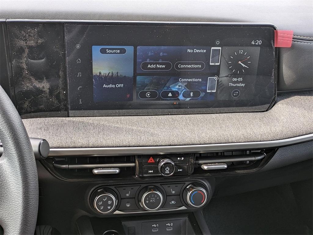 new 2025 Nissan Kicks car, priced at $27,269