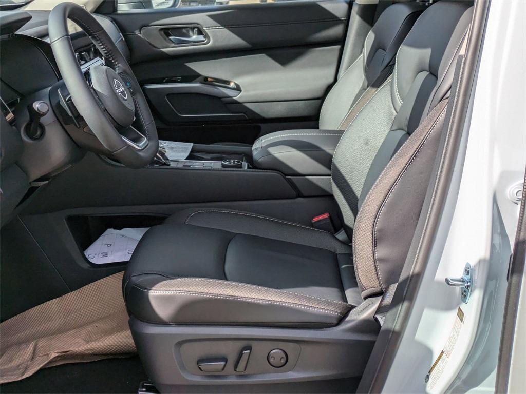 new 2025 Nissan Pathfinder car, priced at $45,083