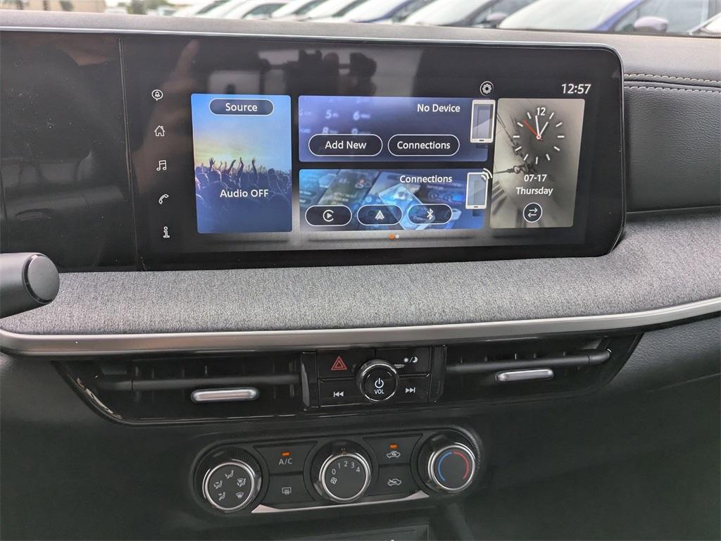 new 2025 Nissan Kicks car, priced at $23,653