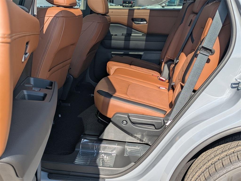 new 2025 Nissan Pathfinder car, priced at $49,795