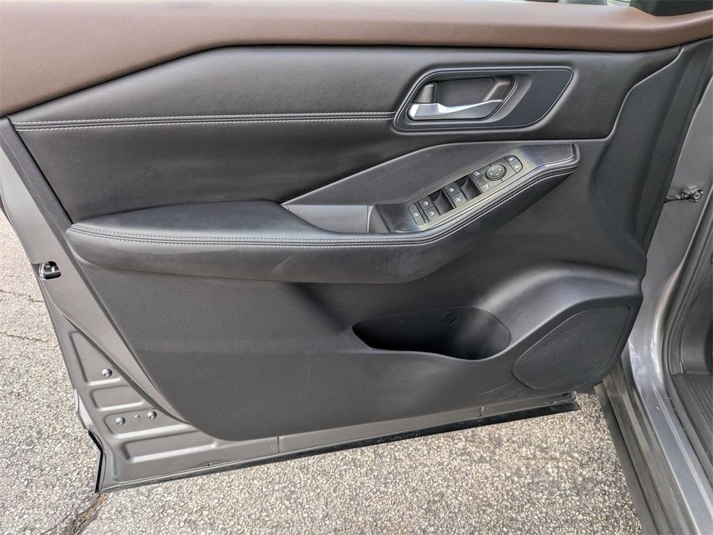 used 2022 Nissan Rogue car, priced at $25,977