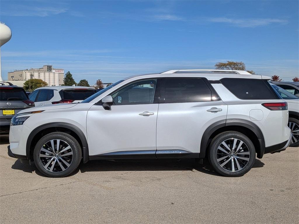 new 2025 Nissan Pathfinder car, priced at $48,625