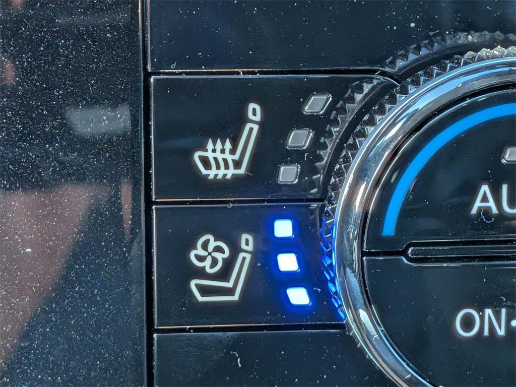 new 2025 Nissan Pathfinder car, priced at $48,625