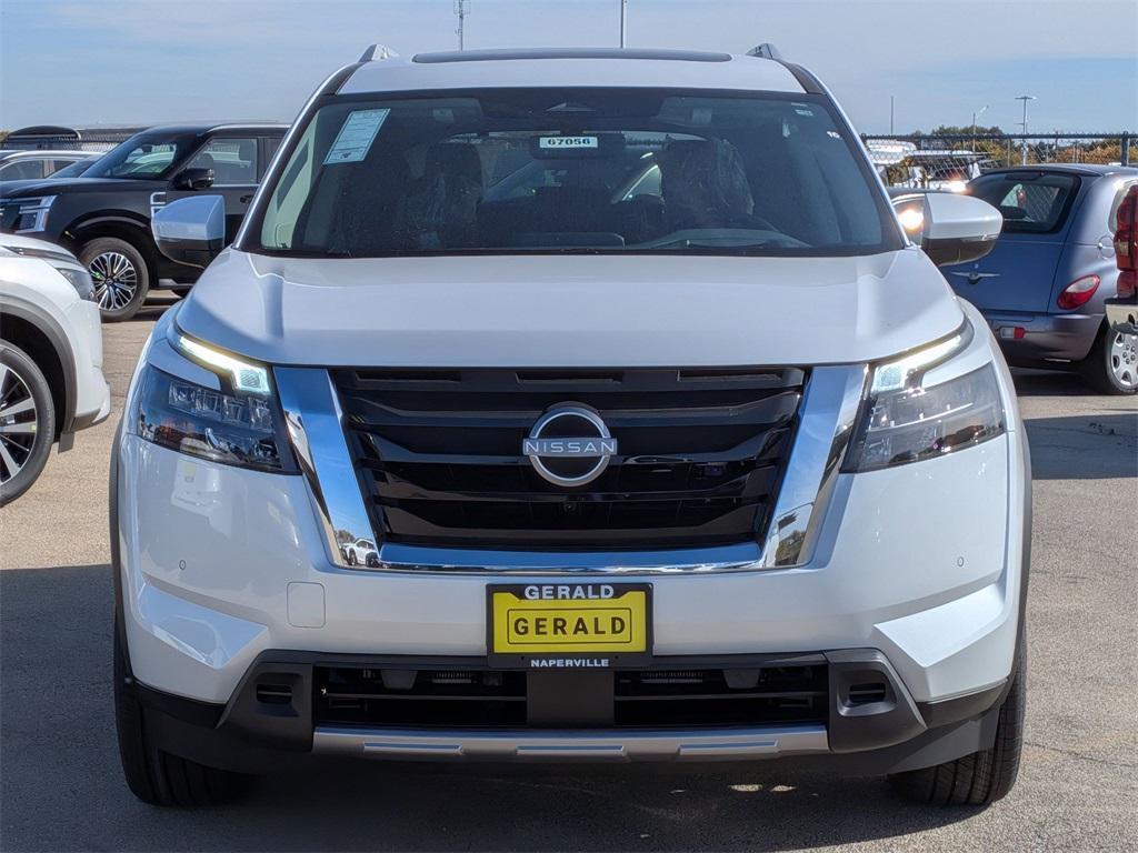 new 2025 Nissan Pathfinder car, priced at $48,625