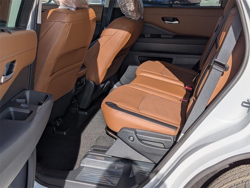new 2025 Nissan Pathfinder car, priced at $48,625