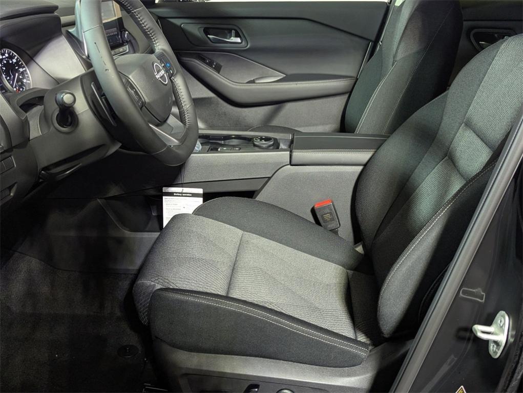 new 2025 Nissan Rogue car, priced at $30,950