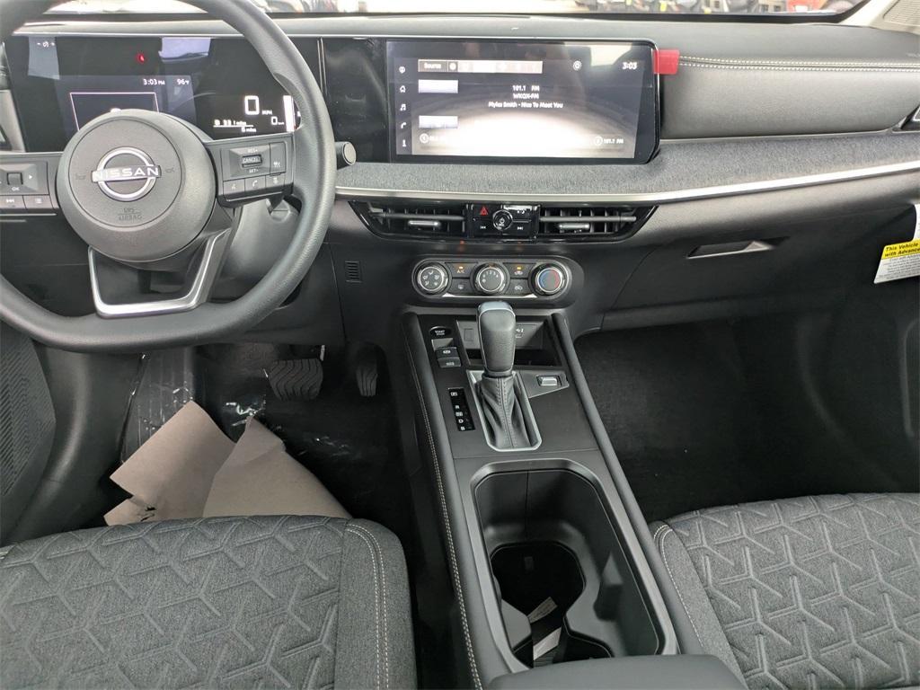 new 2025 Nissan Kicks car, priced at $25,212