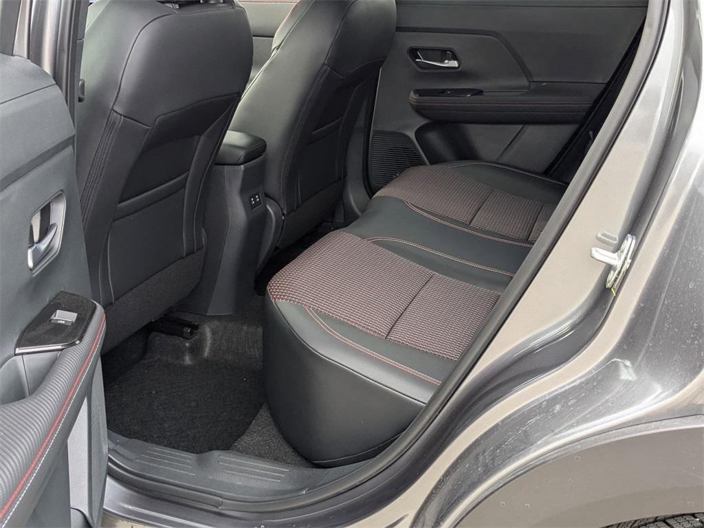 new 2025 Nissan Kicks car, priced at $29,260