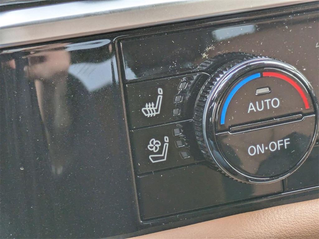 new 2025 Nissan Pathfinder car, priced at $51,091