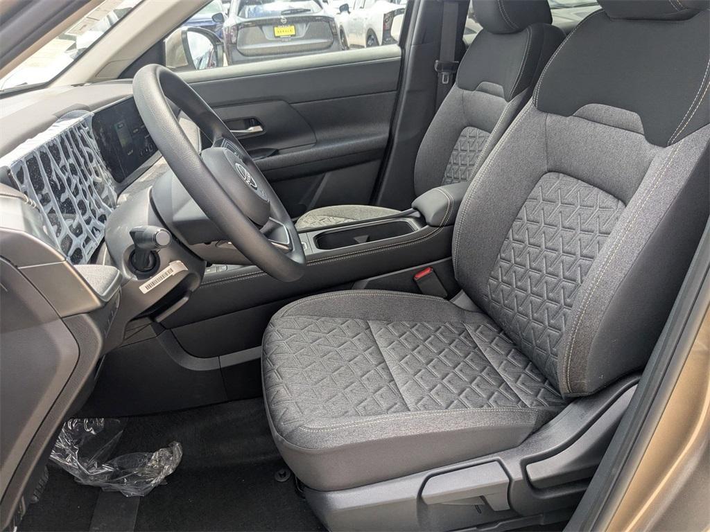 new 2025 Nissan Kicks car, priced at $24,535