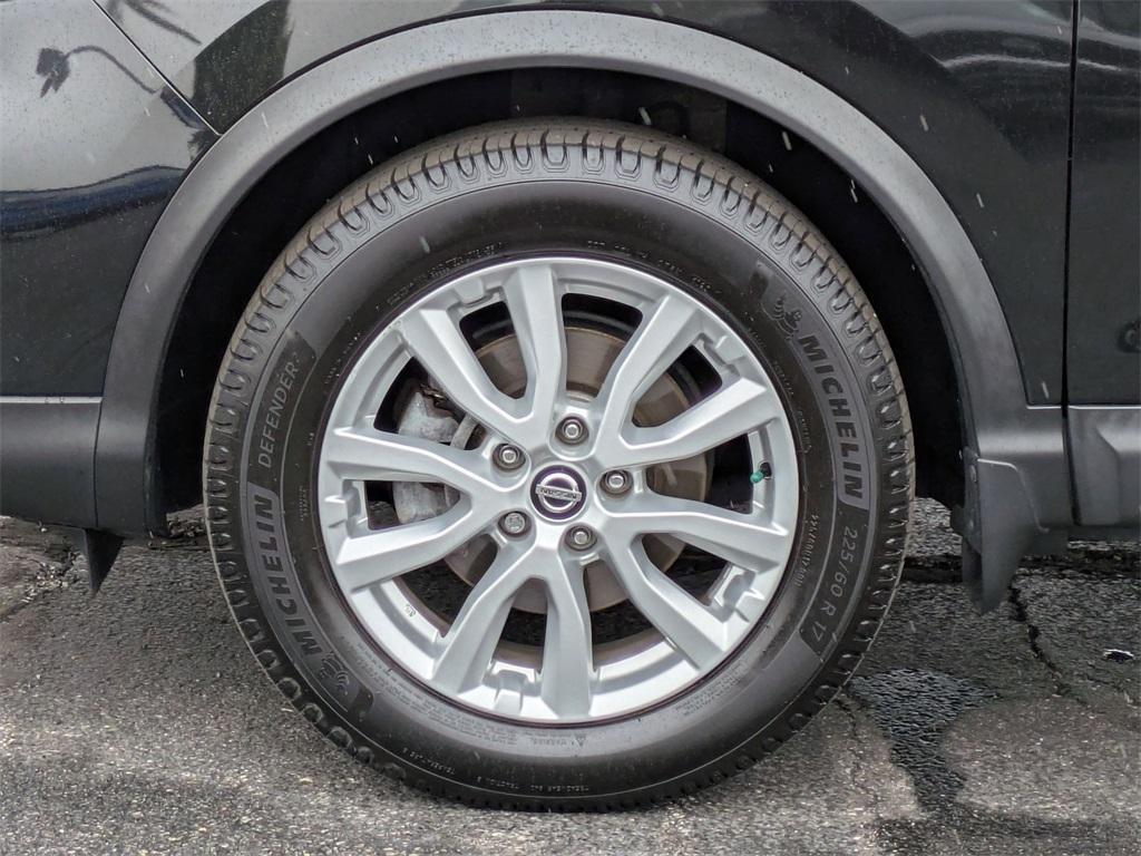 used 2020 Nissan Rogue Sport car, priced at $16,637