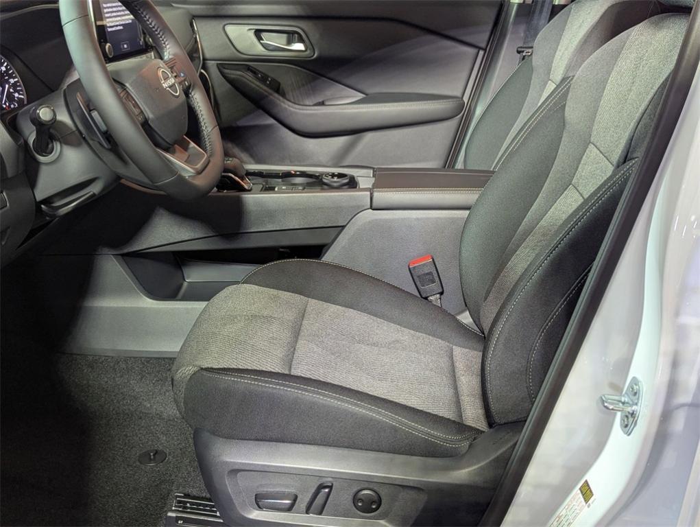 new 2025 Nissan Rogue car, priced at $31,232
