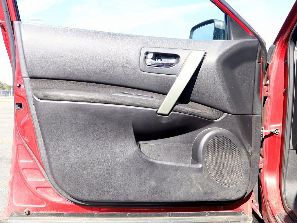 used 2013 Nissan Rogue car, priced at $5,199