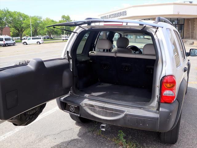 used 2004 Jeep Liberty car, priced at $3,995