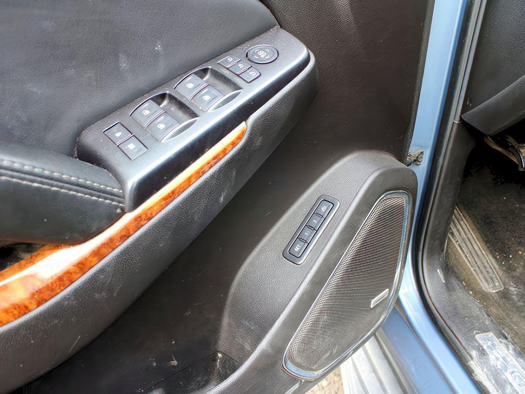 used 2016 Chevrolet Suburban car, priced at $22,999