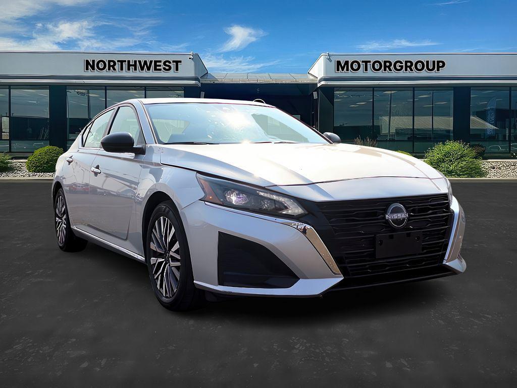 used 2024 Nissan Altima car, priced at $20,999