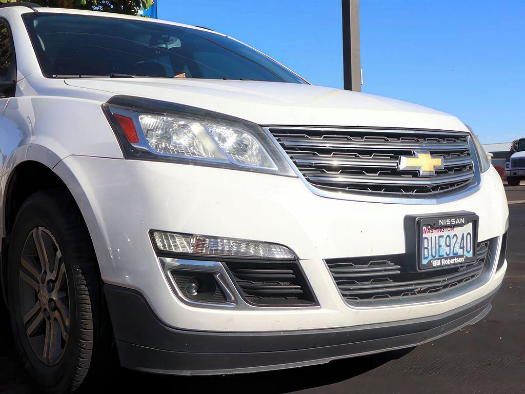 used 2017 Chevrolet Traverse car, priced at $11,999