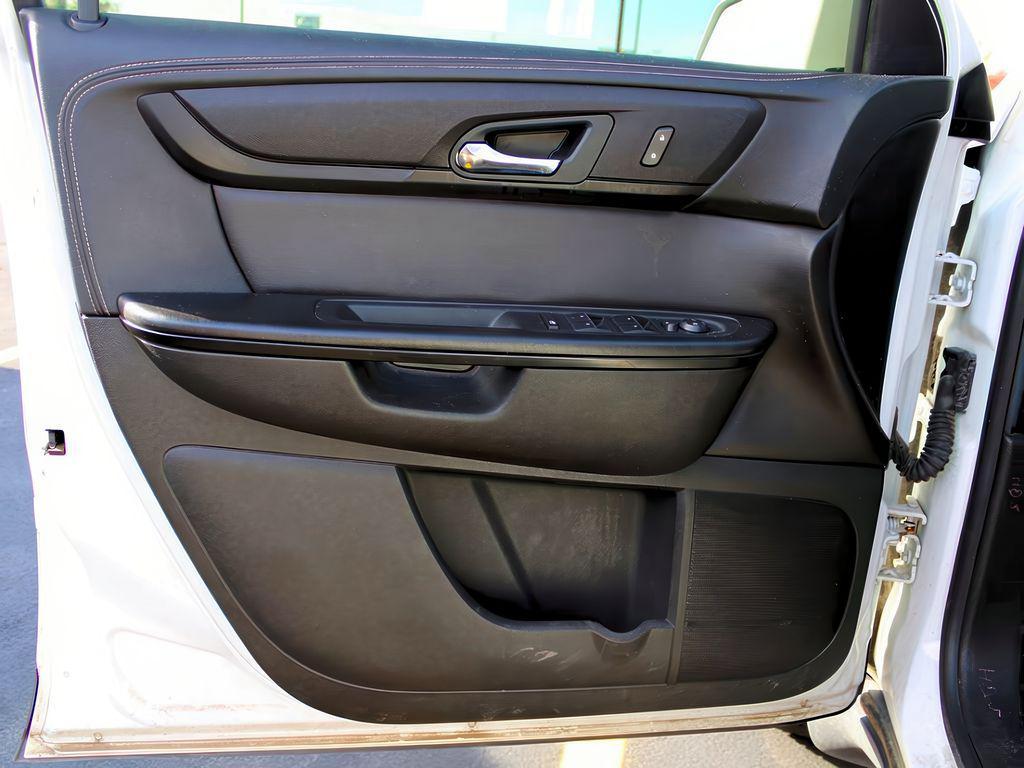 used 2017 Chevrolet Traverse car, priced at $11,999