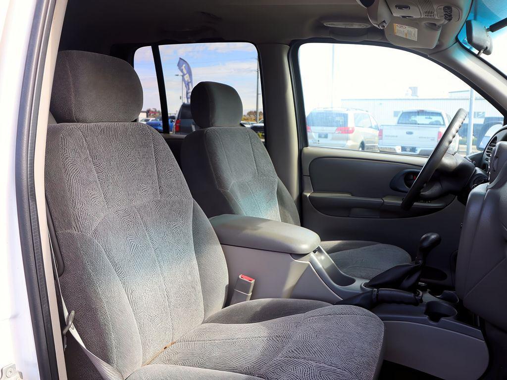 used 2004 Chevrolet TrailBlazer EXT car, priced at $7,877