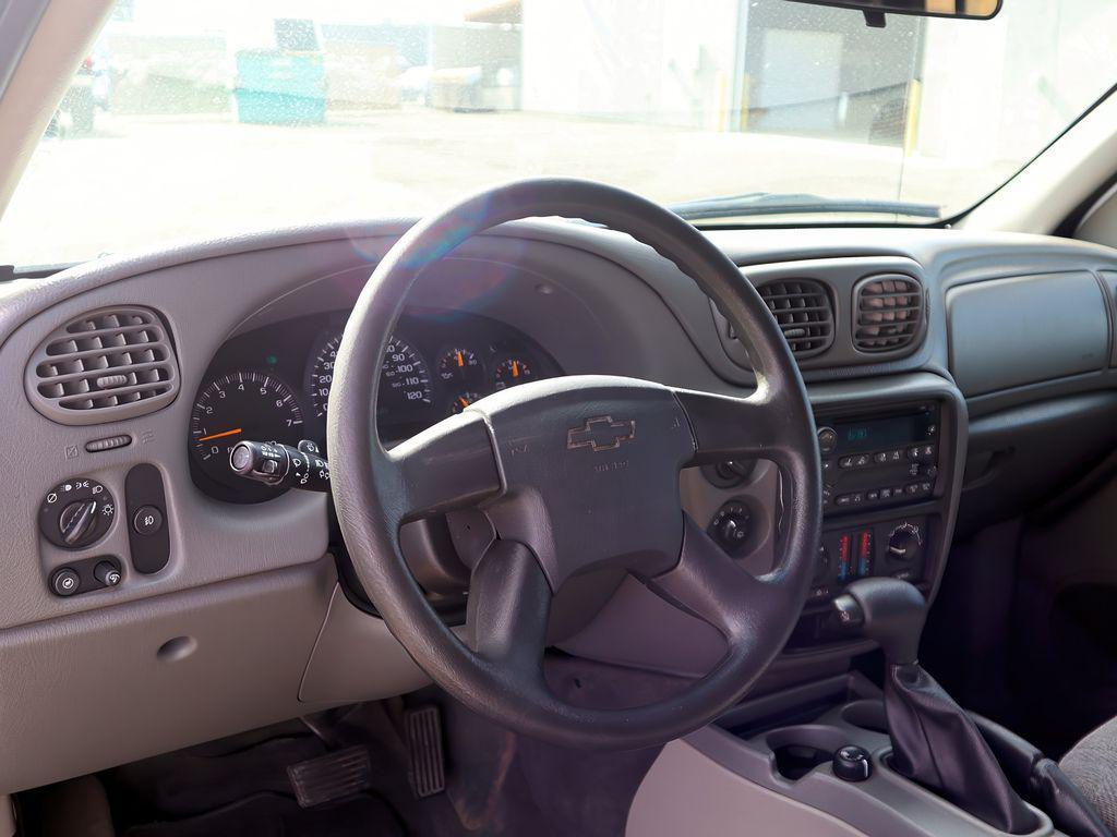 used 2004 Chevrolet TrailBlazer EXT car, priced at $7,877