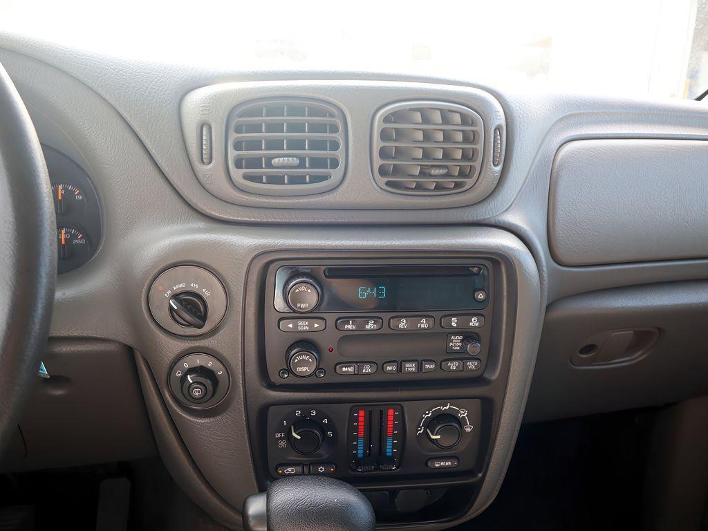 used 2004 Chevrolet TrailBlazer EXT car, priced at $7,877