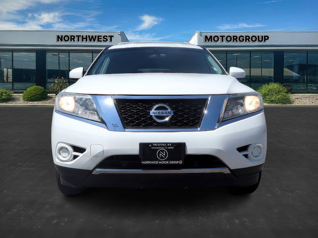 used 2016 Nissan Pathfinder car, priced at $9,999