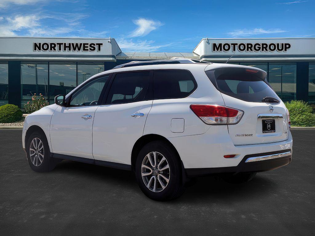 used 2016 Nissan Pathfinder car, priced at $9,999