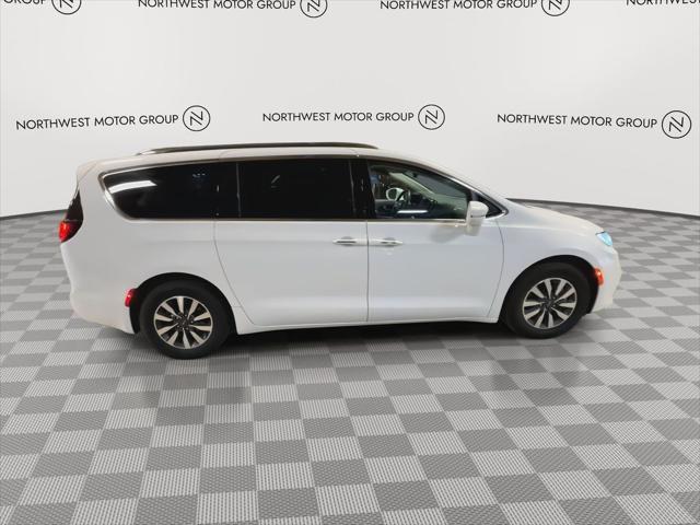 used 2021 Chrysler Pacifica car, priced at $23,488