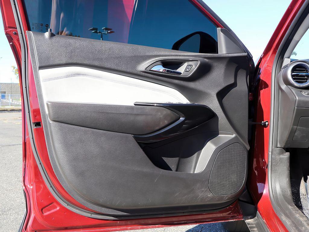 used 2025 Chevrolet Trax car, priced at $21,999