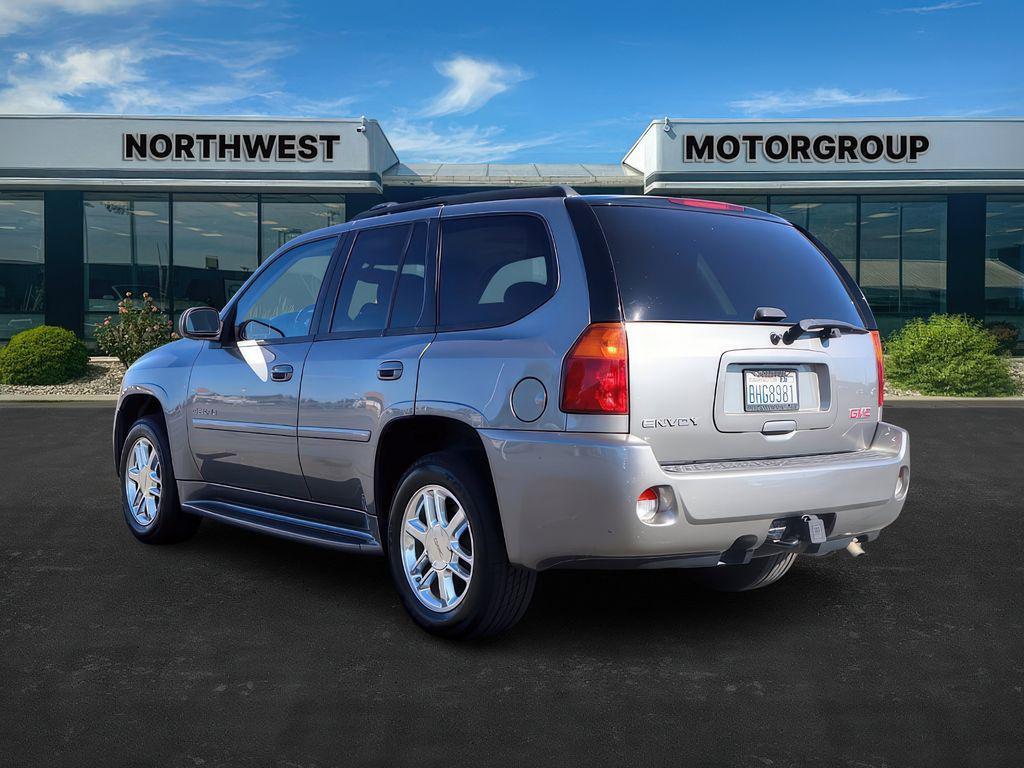 used 2007 GMC Envoy car, priced at $10,499