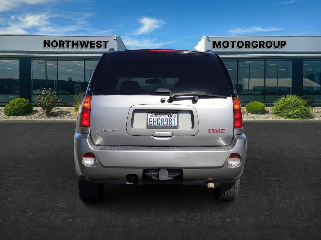 used 2007 GMC Envoy car, priced at $10,499