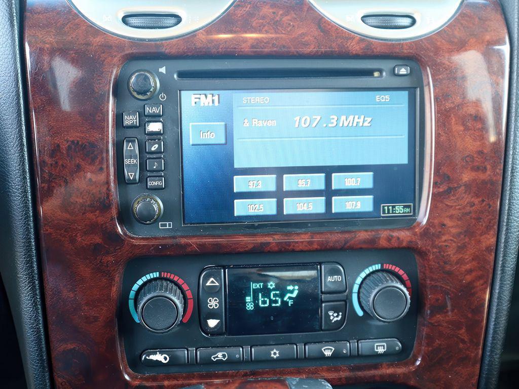 used 2007 GMC Envoy car, priced at $10,499