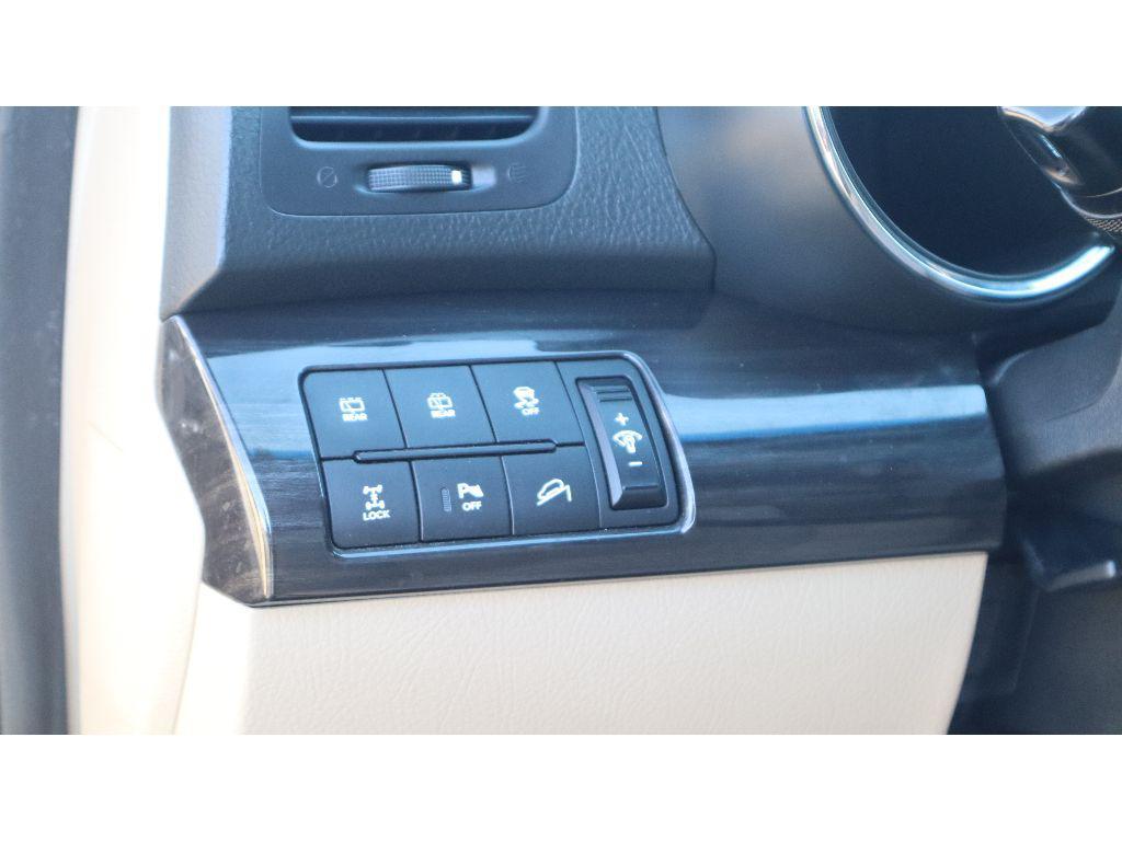 used 2013 Kia Sorento car, priced at $6,999