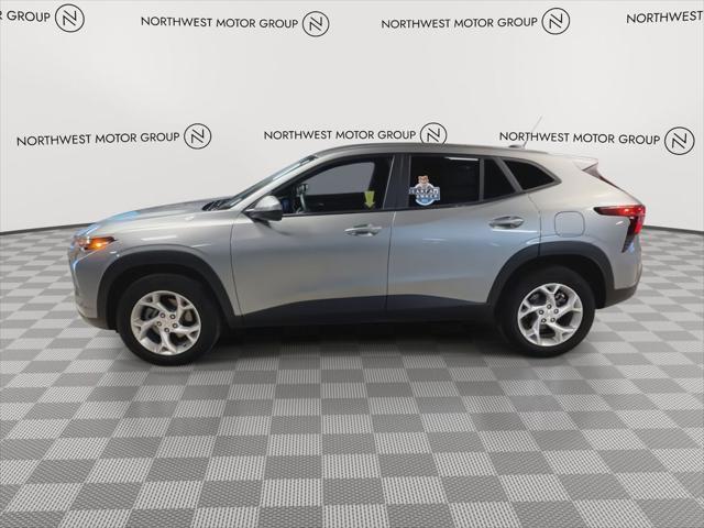 used 2024 Chevrolet Trax car, priced at $22,997