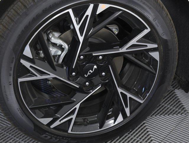 new 2025 Kia K5 car, priced at $32,438