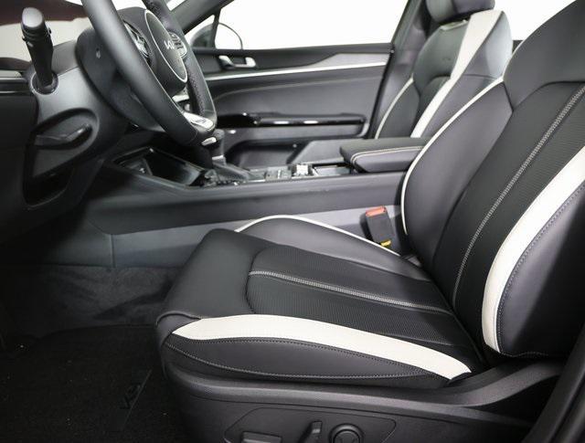 new 2025 Kia K5 car, priced at $32,438