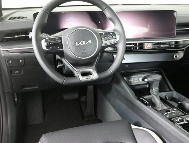 new 2025 Kia K5 car, priced at $32,438