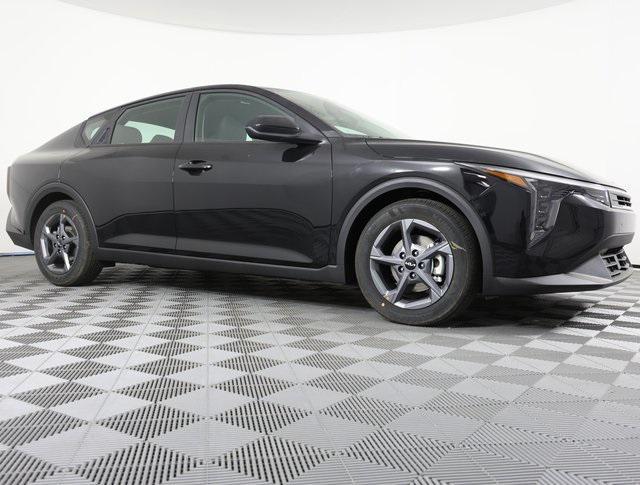 new 2025 Kia K4 car, priced at $22,176