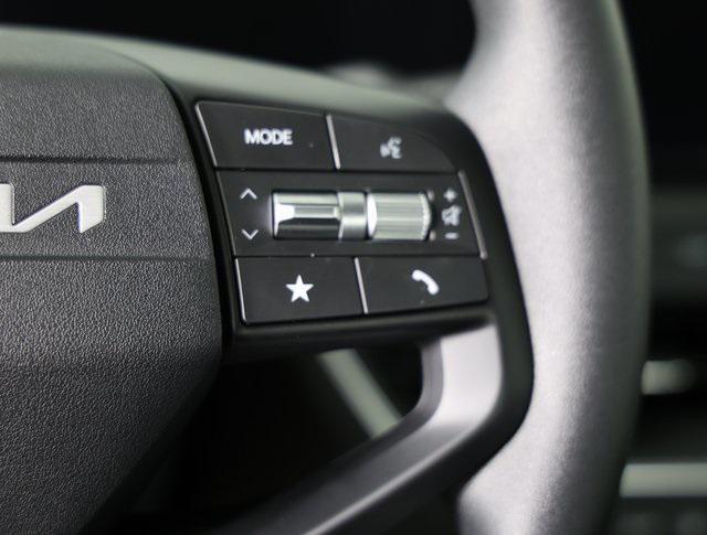 new 2025 Kia K4 car, priced at $22,176